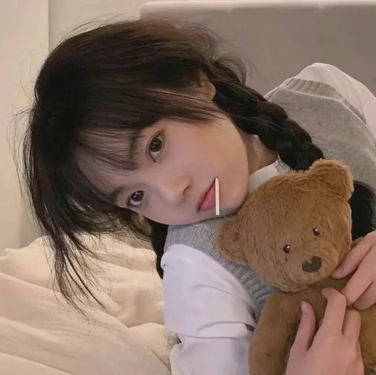 群莺乱飞