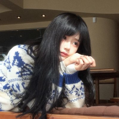 挟刀揉手
